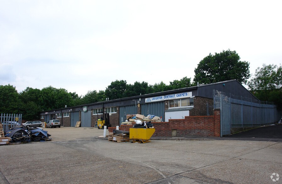 Oakwood Hl, Loughton for sale - Building Photo - Image 1 of 1