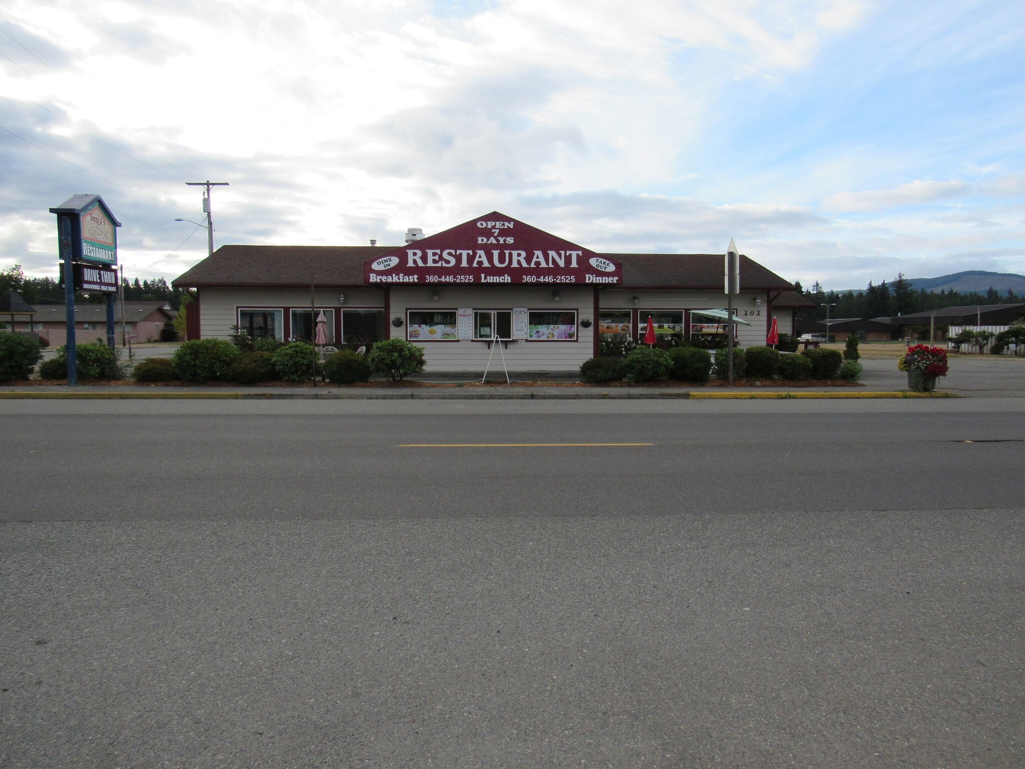 202 Binghampton St W, Rainier, WA for sale Building Photo- Image 1 of 1