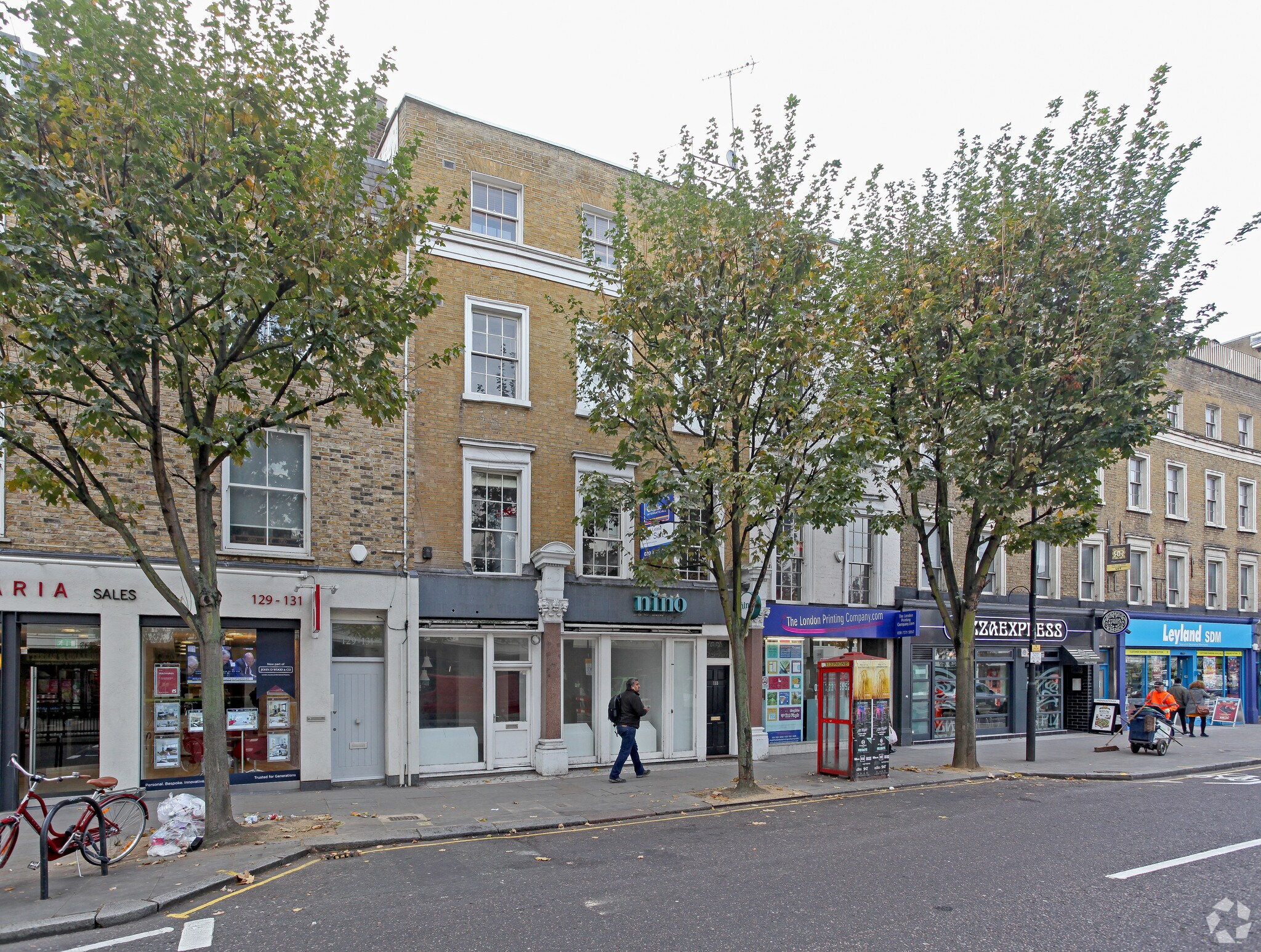 133 Notting Hill Gate, London for lease Primary Photo- Image 1 of 15
