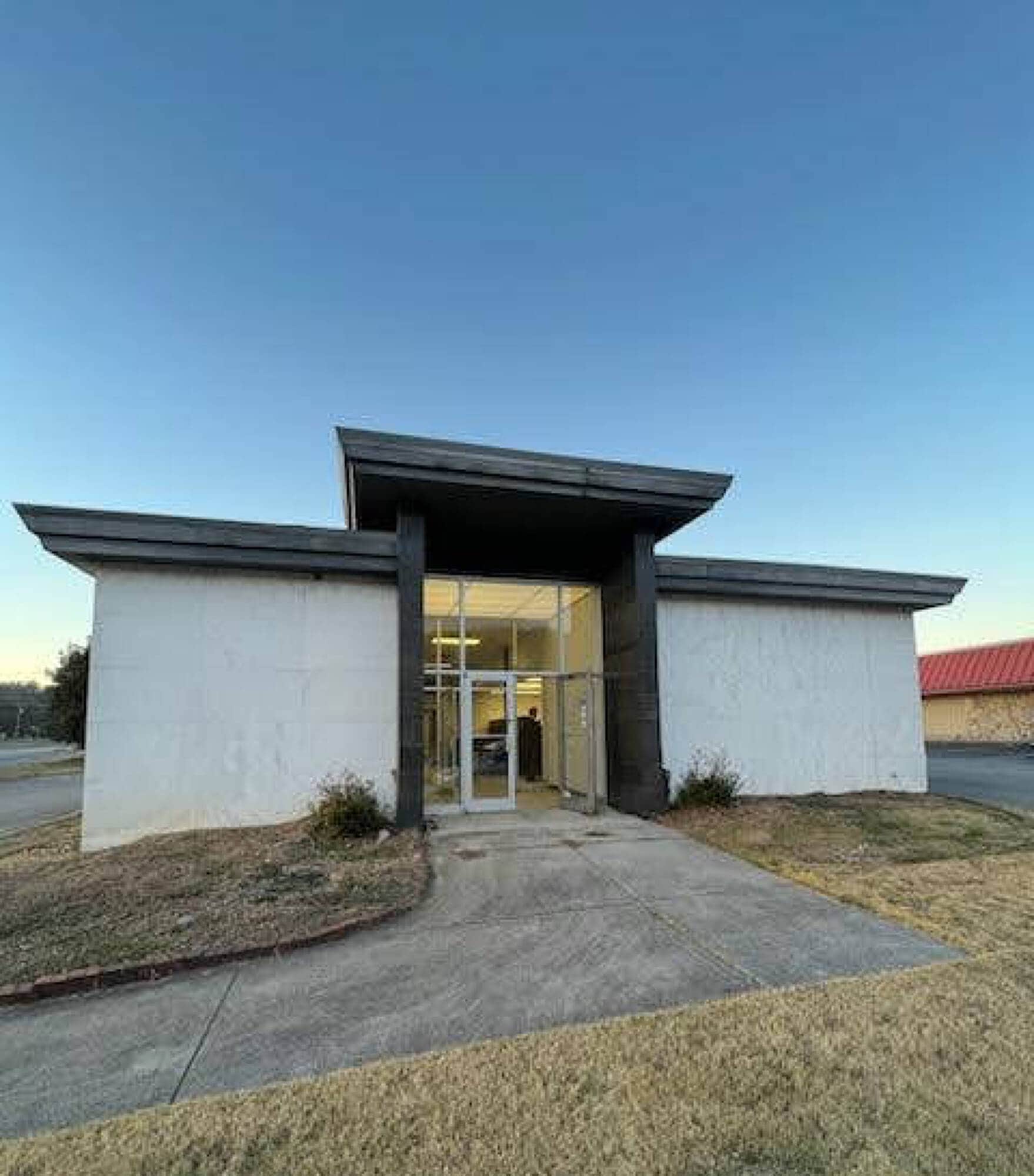 1980 Oak Ridge Tpke, Oak Ridge, TN for sale Building Photo- Image 1 of 12