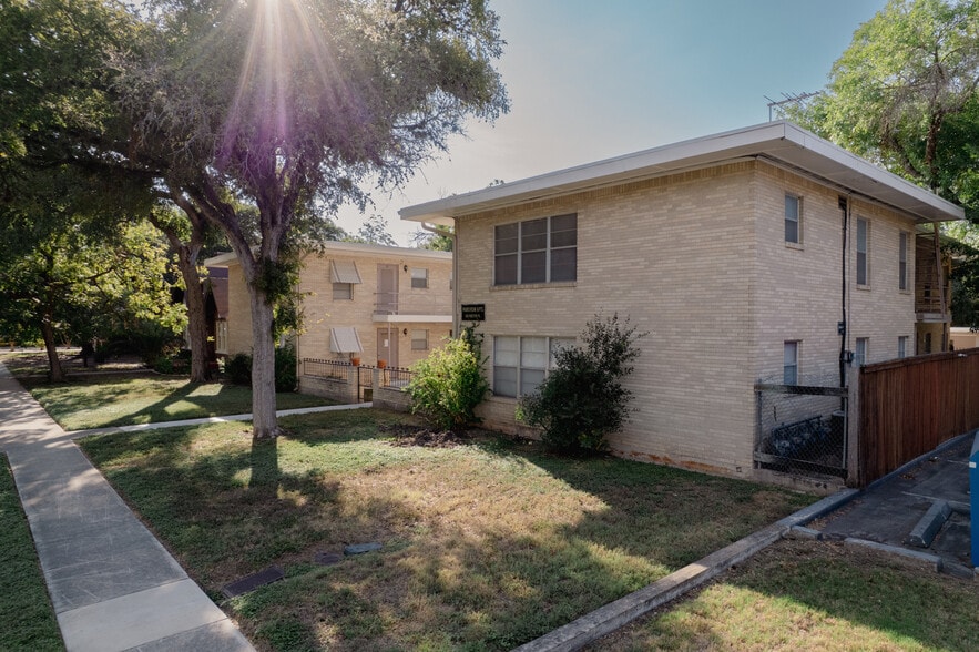 118 Funston Pl, San Antonio, TX for sale - Building Photo - Image 3 of 31