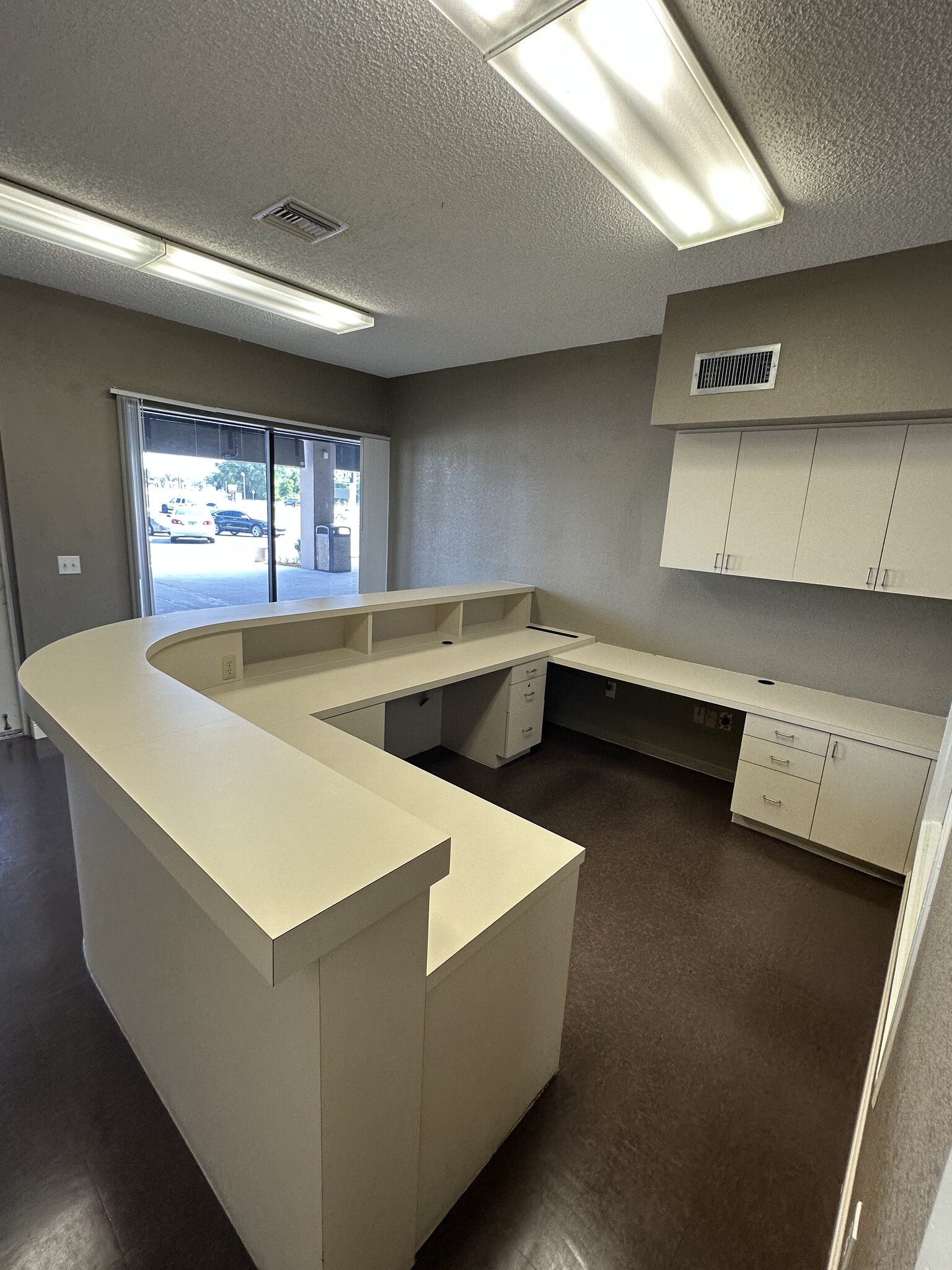 840 Deltona Blvd, Deltona, FL for lease Interior Photo- Image 1 of 2