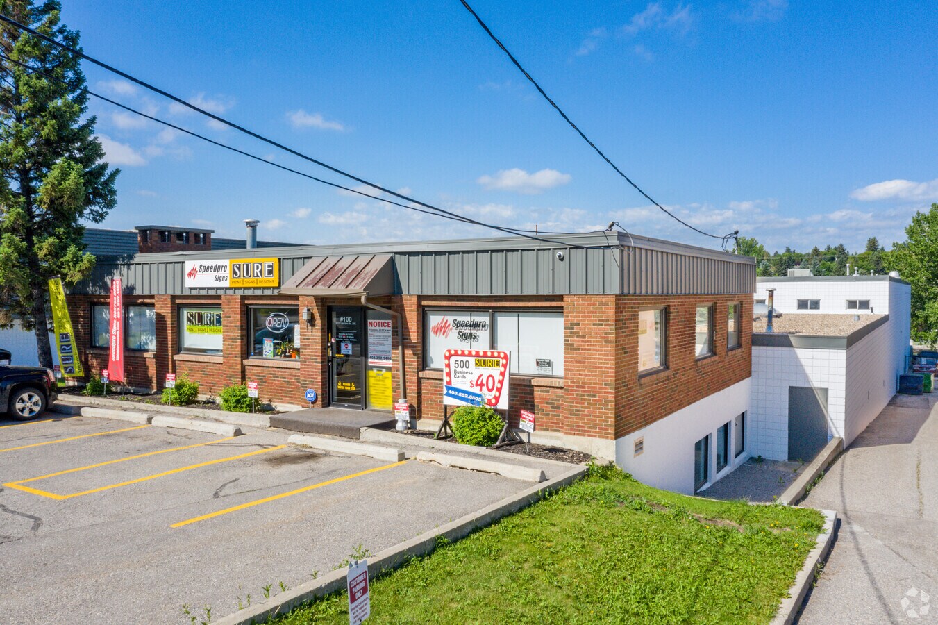 9727 Horton Rd SW, Calgary, AB T2V 2X5