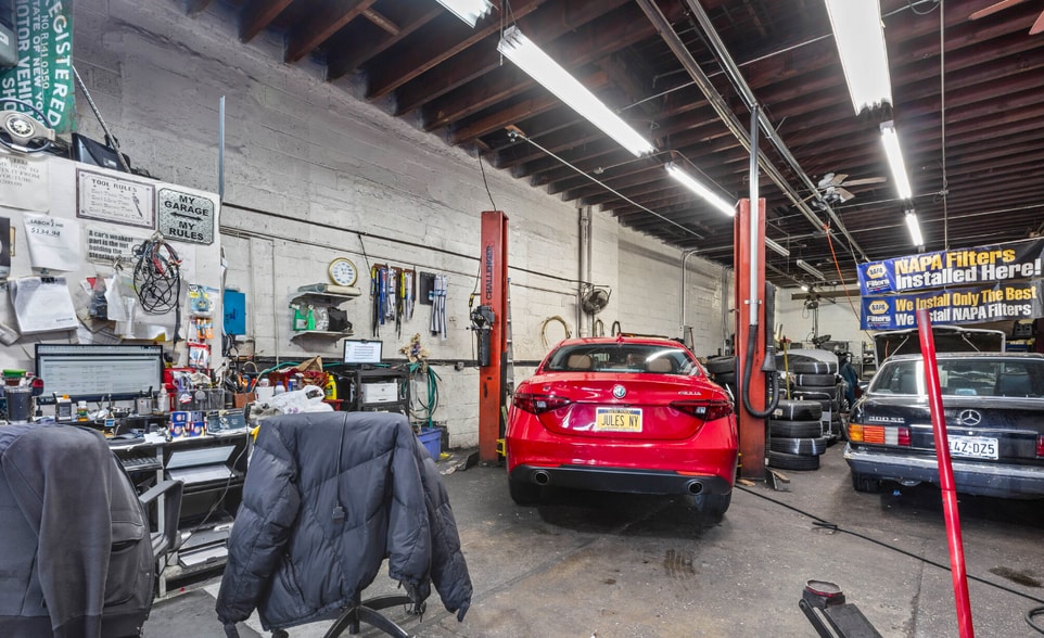 4914 25th Ave, Woodside, NY for sale - Building Photo - Image 3 of 6