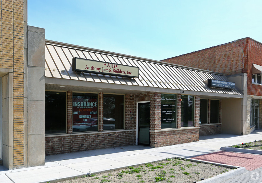 930 E Northwest Hwy, Mount Prospect, IL for lease - Primary Photo - Image 1 of 3