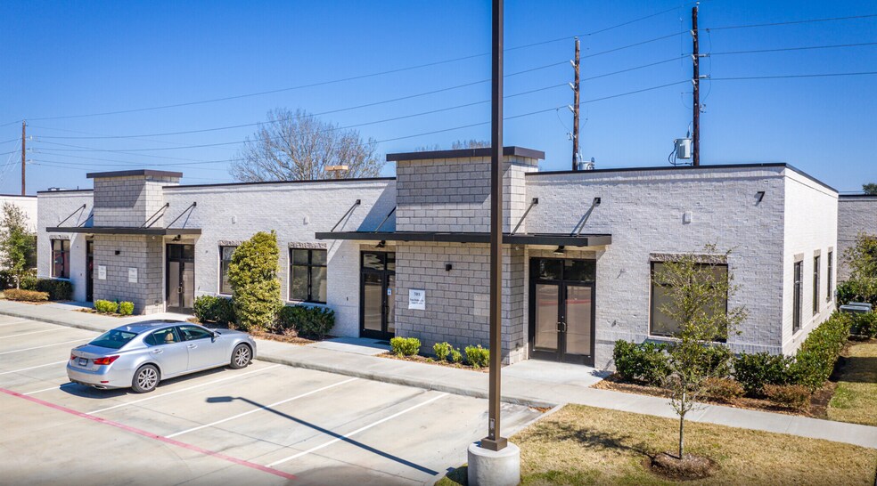 12440 Emily Ct, Sugar Land, TX for lease - Primary Photo - Image 1 of 1