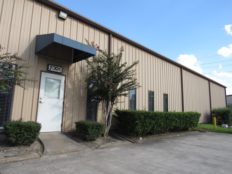 9121 Solon Rd, Houston, TX for lease - Building Photo - Image 2 of 7