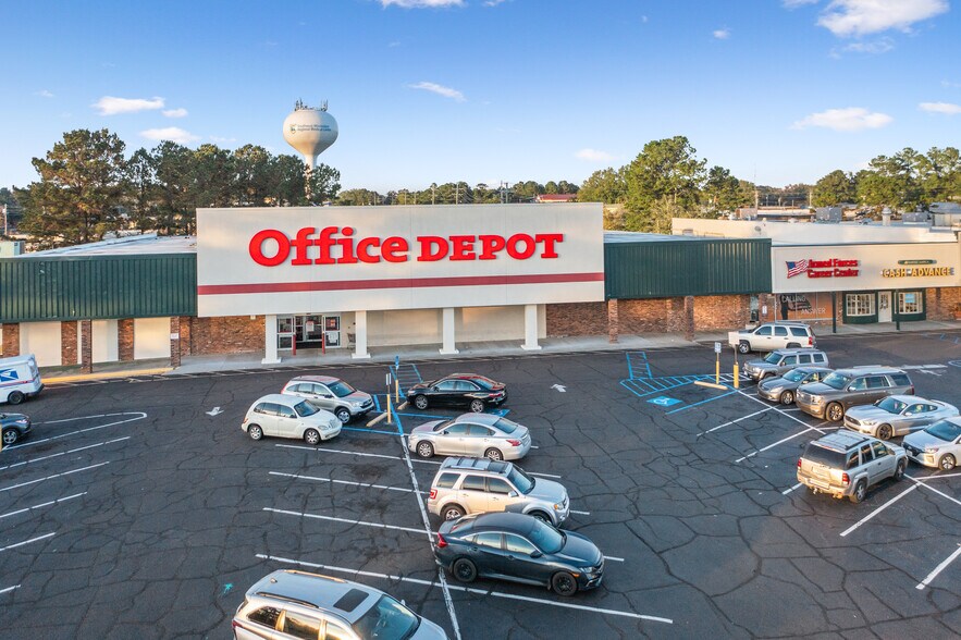 1404-1438 Delaware Ave, Mccomb, MS for sale - Building Photo - Image 1 of 1