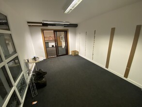 Denmore Rd, Bridge Of Don for lease Interior Photo- Image 2 of 3