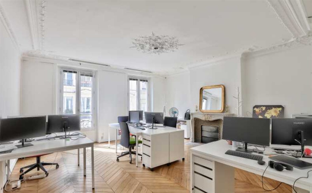 Office in Paris for lease Building Photo- Image 1 of 10