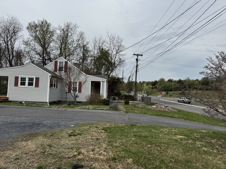 1932 Spring Hill Rd, Staunton, VA for sale - Building Photo - Image 2 of 22