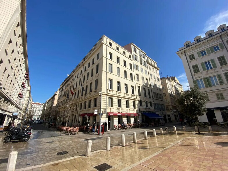 Office in Marseille for lease - Building Photo - Image 2 of 7