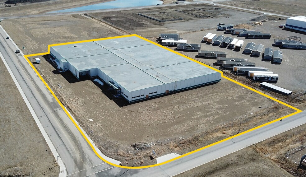 3690 36 St N, Lethbridge, AB for sale - Building Photo - Image 2 of 5