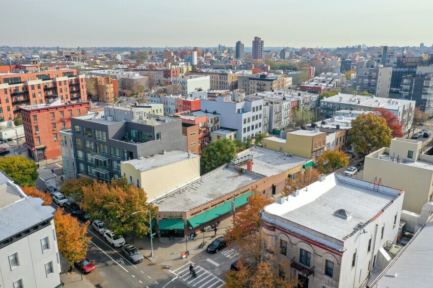 257 Driggs Ave, Brooklyn, NY for sale - Building Photo - Image 1 of 1