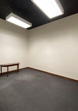 60 Village Ln, Colleyville, TX for lease Interior Photo- Image 2 of 10