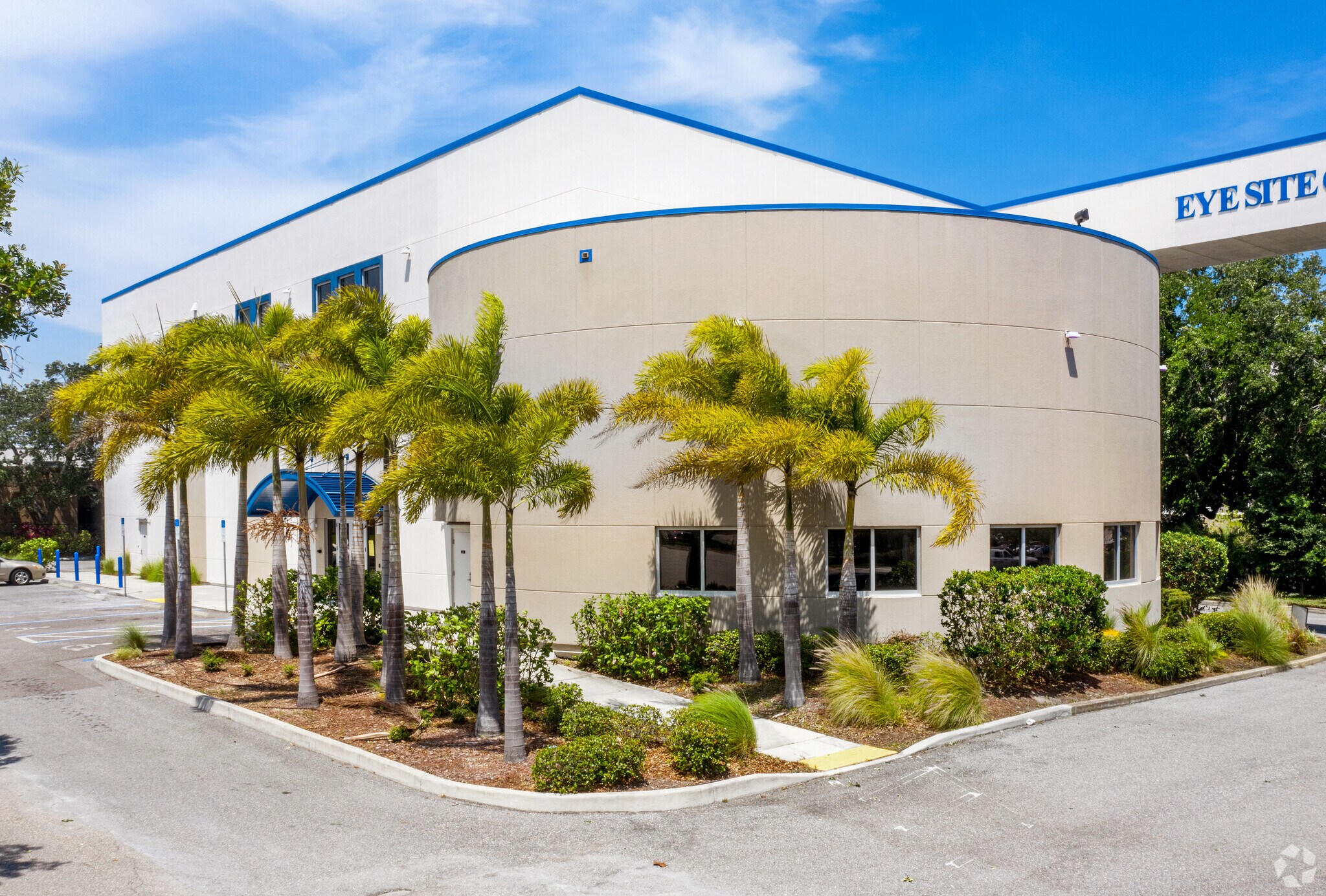 2560 Gulf to Bay Blvd, Clearwater, FL for lease Primary Photo- Image 1 of 16