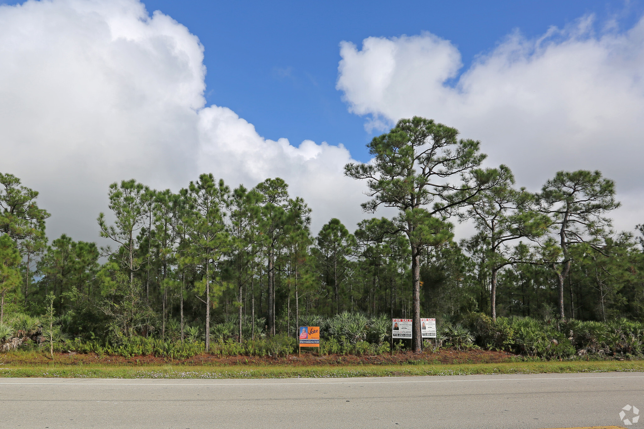 SW Martin Hwy, Palm City, FL for sale Primary Photo- Image 1 of 1