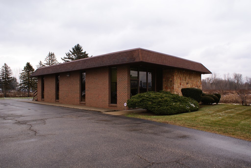 2222 N Lapeer Rd, Lapeer, MI for sale Primary Photo- Image 1 of 1