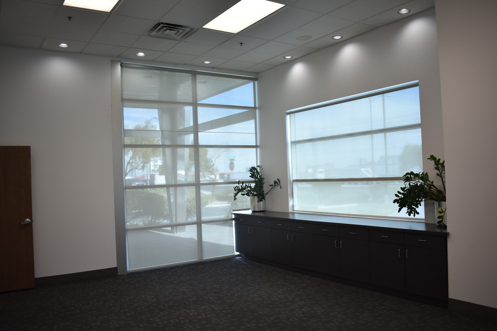 5525 S Decatur Blvd, Las Vegas, NV for lease Interior Photo- Image 1 of 6