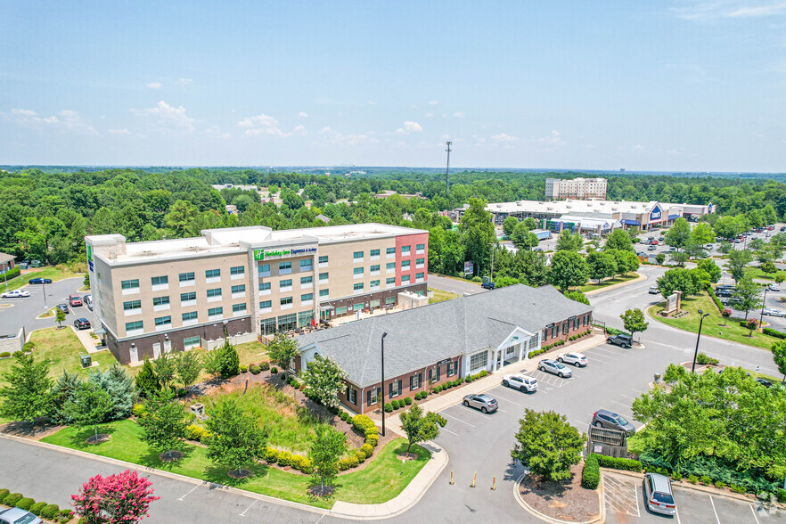 1201 Carolina Pl, Fort Mill, SC for lease - Aerial - Image 1 of 7