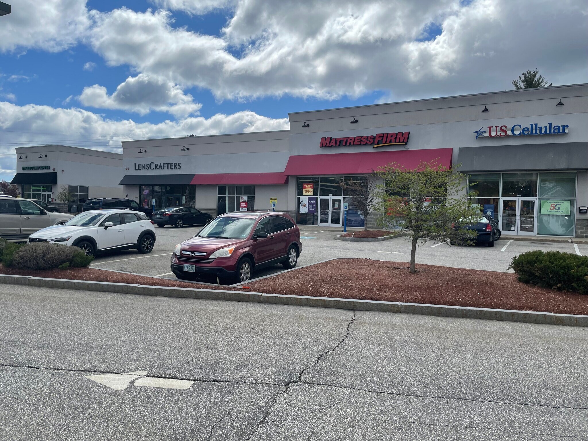 242 Loudon Rd, Concord, NH 03301 240 Loudon Road Shopping Center