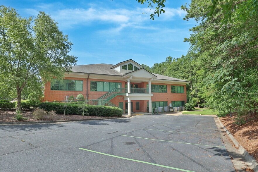 1100 Brookstone Centre Pky, Columbus, GA for lease - Building Photo - Image 2 of 4