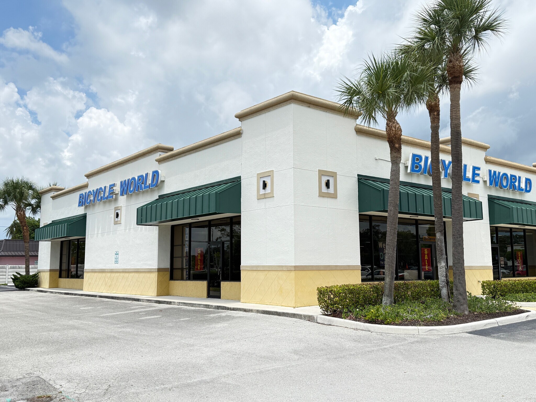 6125-6155 Lake Worth Rd, Lake Worth, FL for lease Building Photo- Image 1 of 14