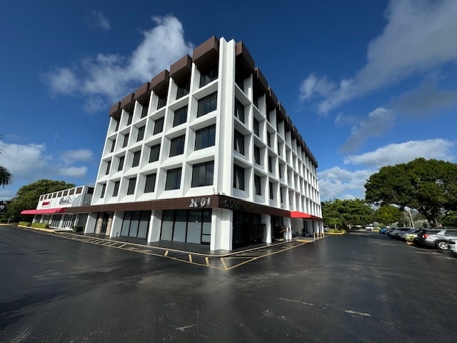 2001 Palm Beach Lakes Blvd, West Palm Beach, FL for lease Building Photo- Image 1 of 2