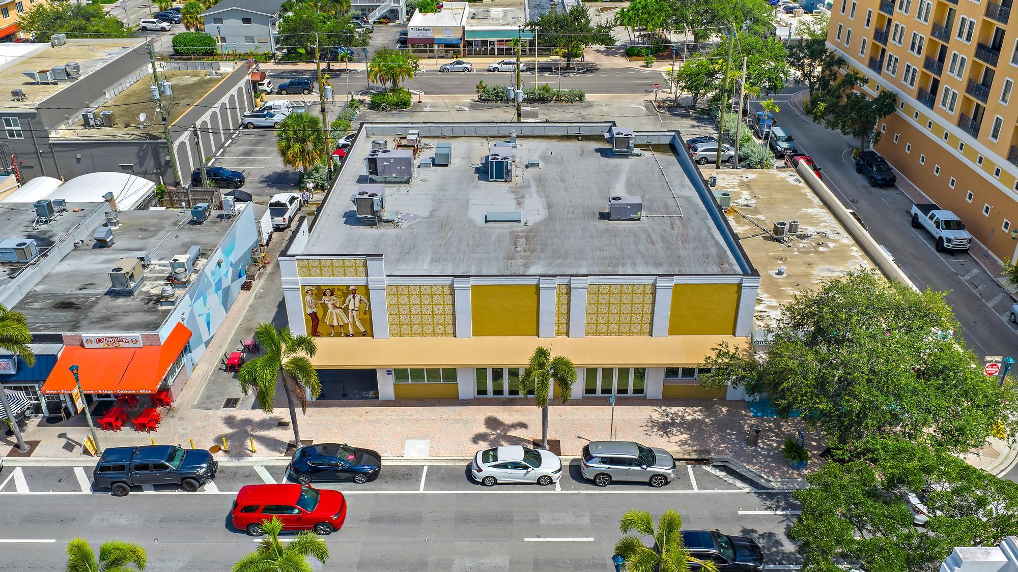 604 Lake Avenue, Lake Worth Beach, FL for lease Primary Photo- Image 1 of 23