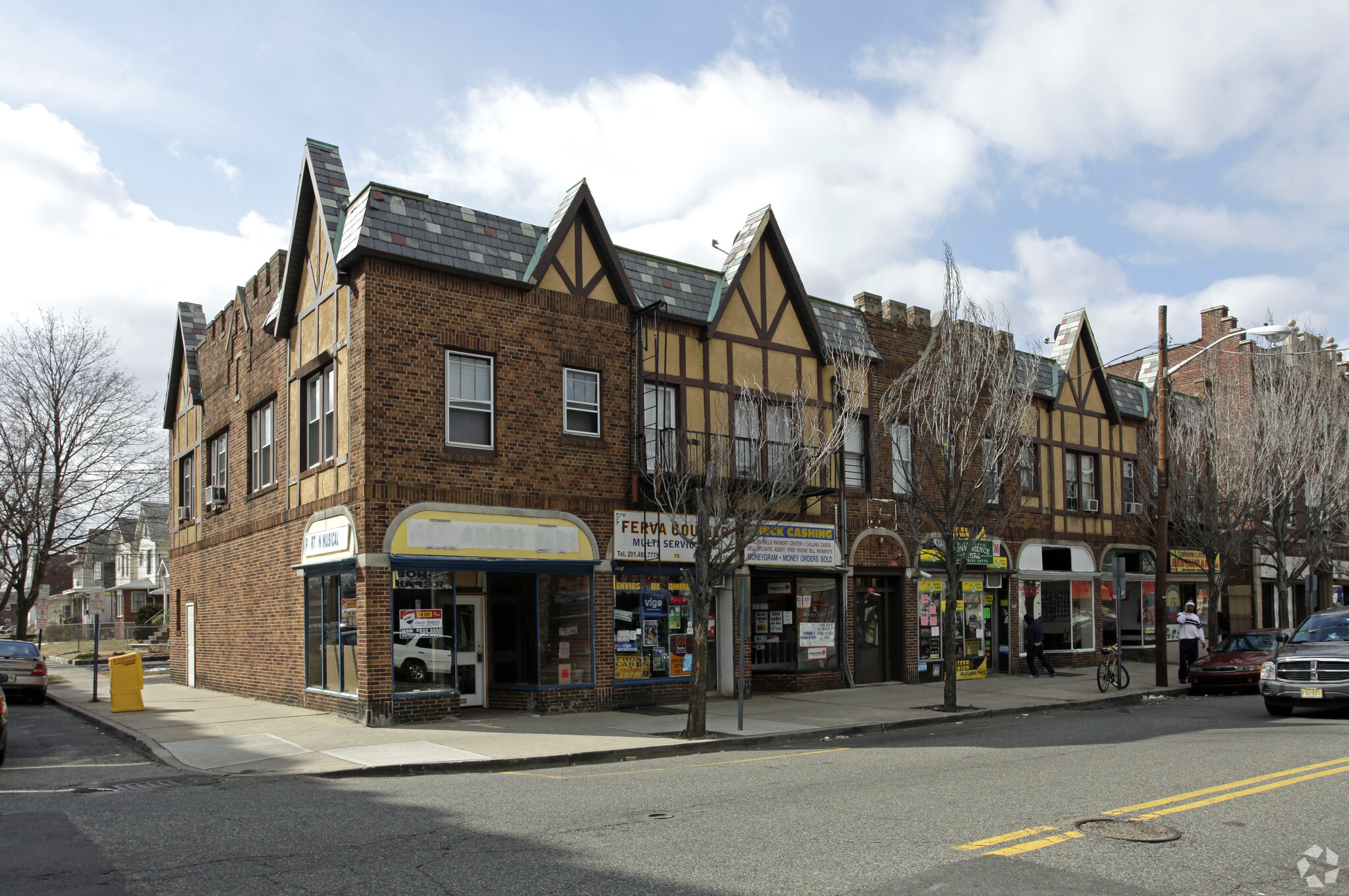 75-81 Anderson St, Hackensack, NJ for lease Primary Photo- Image 1 of 3