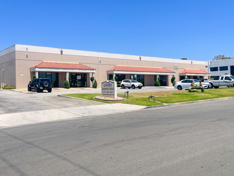 2631 Lavery Ct, Newbury Park, CA for lease - Building Photo - Image 2 of 13