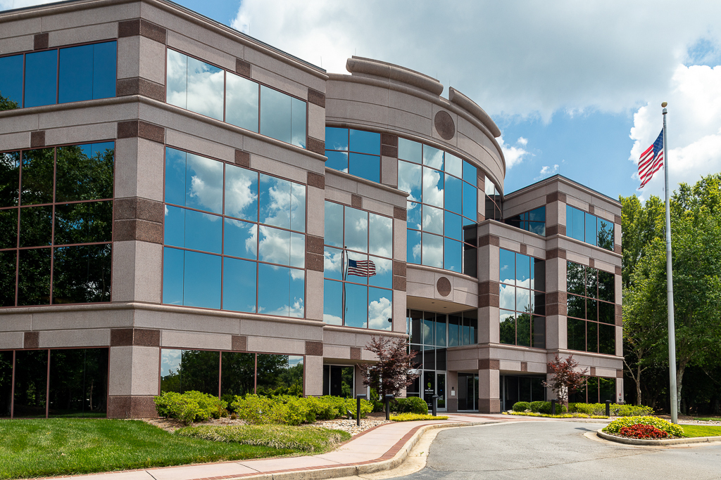 800 Parc Pt, Alpharetta, GA for lease Building Photo- Image 1 of 28