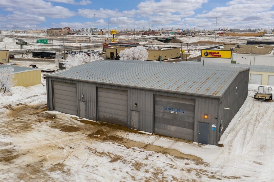 10 29th Ave Sw Minot Nd 58701 Warehouse Property For Sale