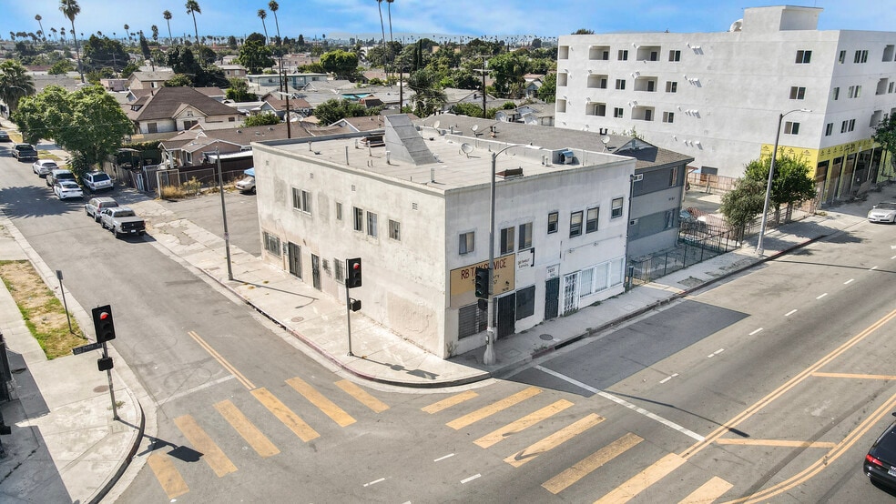 7675-7679 S San Pedro St, Los Angeles, CA for sale - Building Photo - Image 2 of 11