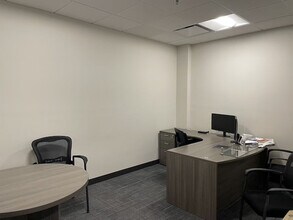 300 Ballardvale St, Wilmington, MA for lease Interior Photo- Image 2 of 16