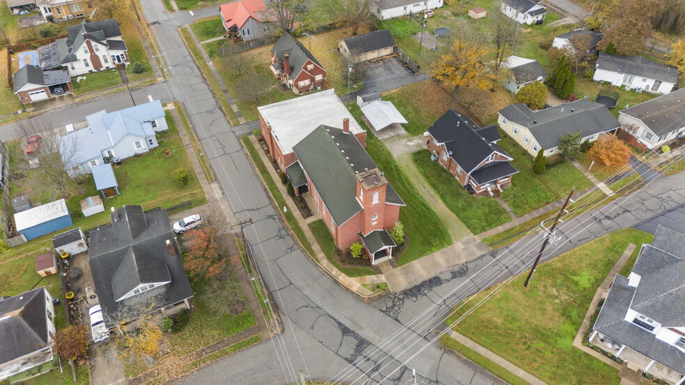 102 N Kattman Ave, Crothersville, IN for sale - Building Photo - Image 2 of 38