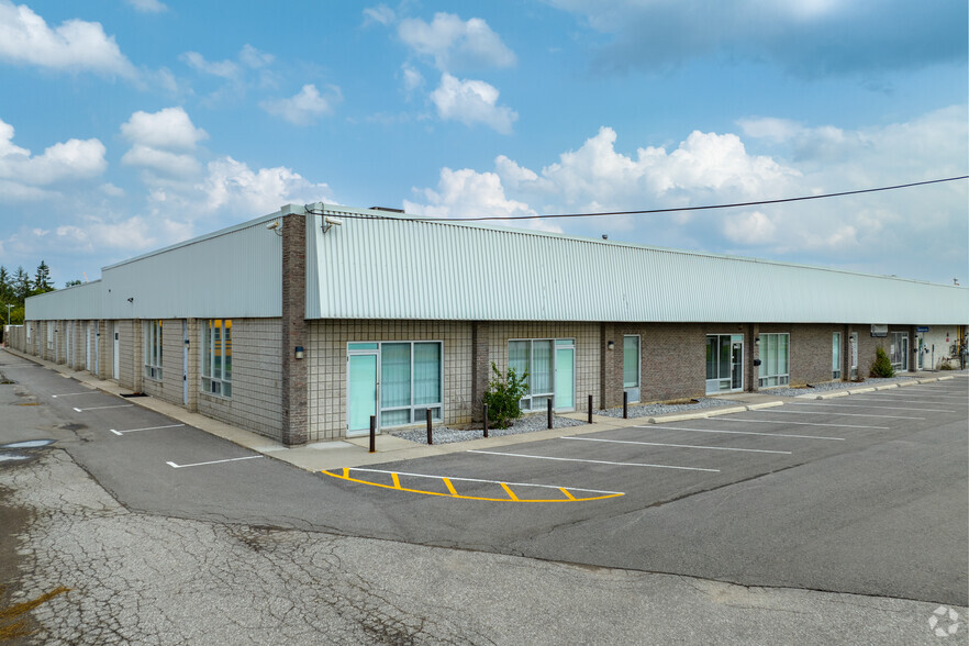 475 Edward Ave, Richmond Hill, ON for lease - Building Photo - Image 2 of 5