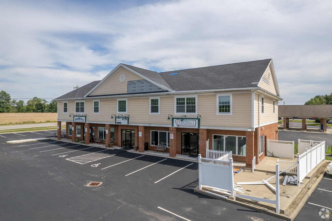 6405 Branch Hill Guinea Rd, Loveland, OH 45140