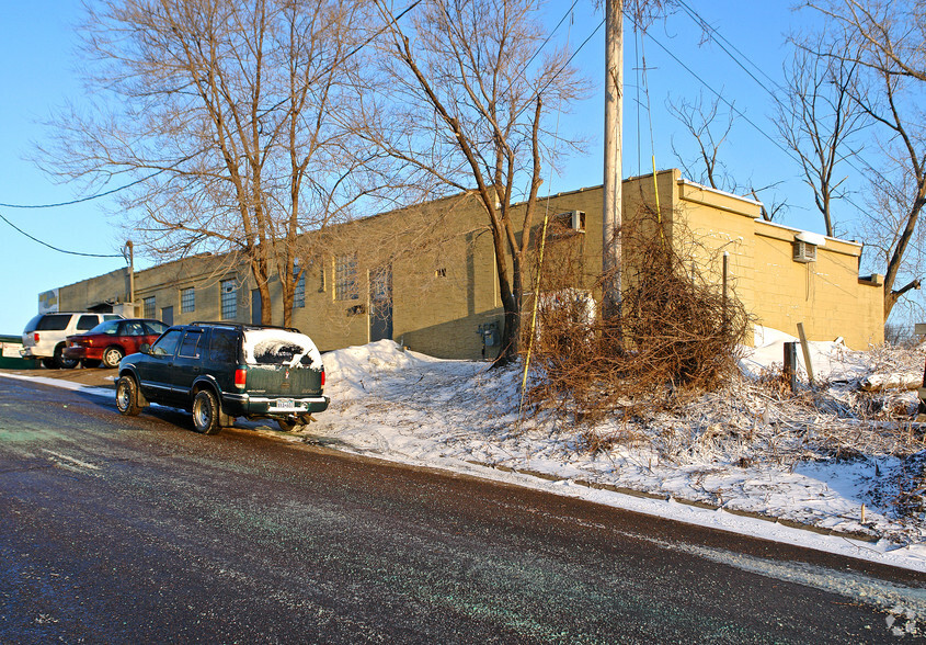 822 Western Ave N, Saint Paul, MN for sale - Primary Photo - Image 1 of 3