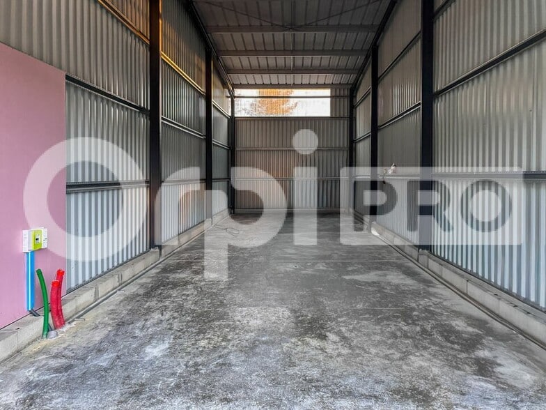 Industrial in Téthieu for lease - Building Photo - Image 2 of 5