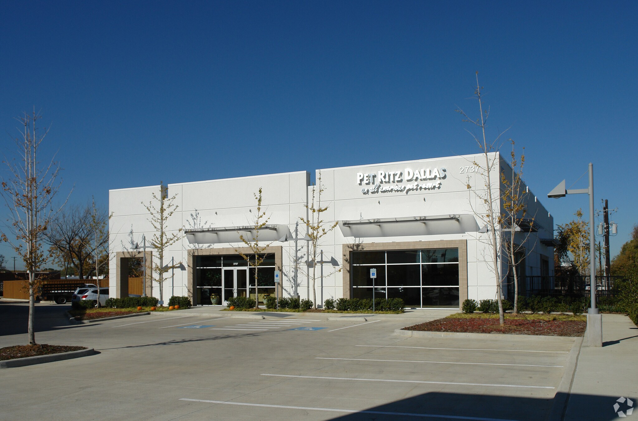 2737 W Mockingbird Dr, Dallas, TX for sale Building Photo- Image 1 of 1