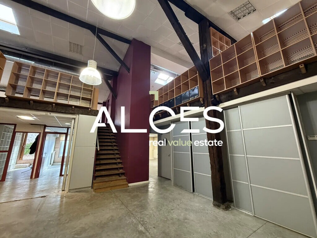 Vente Bureaux 464 m² - Photo 1