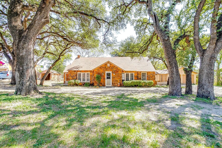 208 Street, Azle, TX for sale - Primary Photo - Image 1 of 1