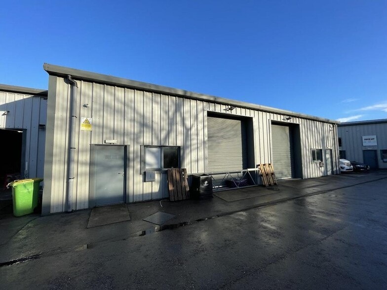 Unit F1-F3 Stanley Mattews Way, Stoke On Trent for lease - Building Photo - Image 2 of 11