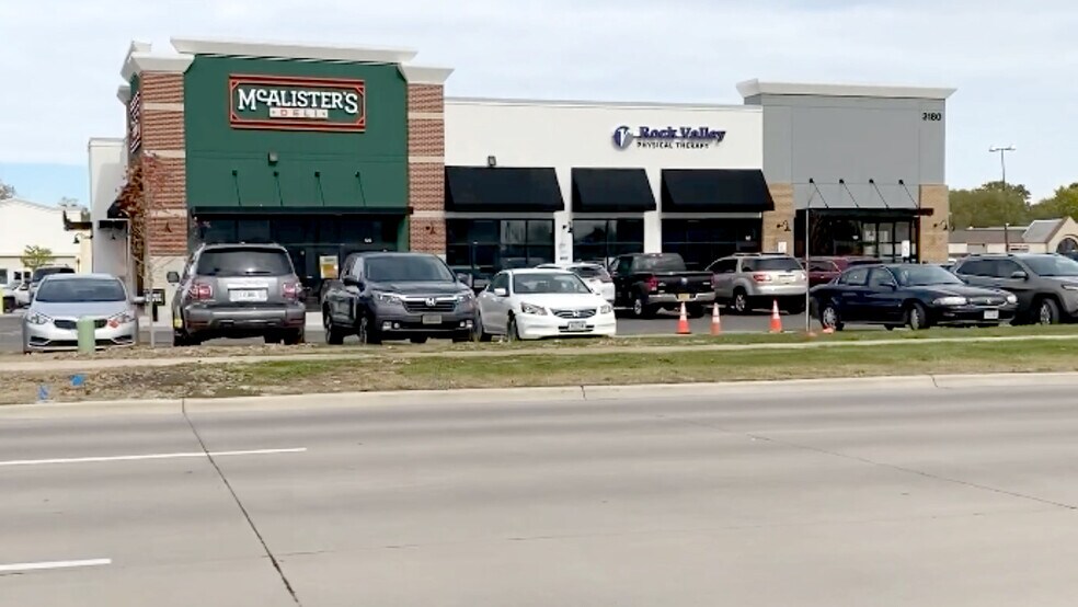 3180 Agency St, Burlington, IA for sale - Building Photo - Image 1 of 1