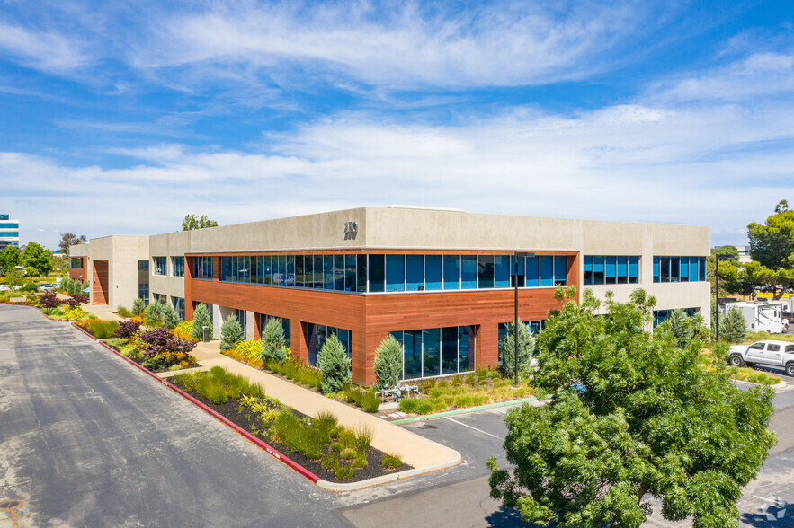 130-150 Shoreline Dr, Redwood City, CA for lease - Primary Photo - Image 1 of 4