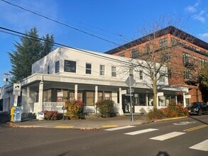 7737 SW Capitol Hwy, Portland, OR for lease Building Photo- Image 1 of 2