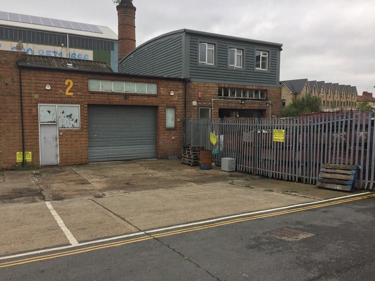 Trumpers Way, London for lease Primary Photo- Image 1 of 6