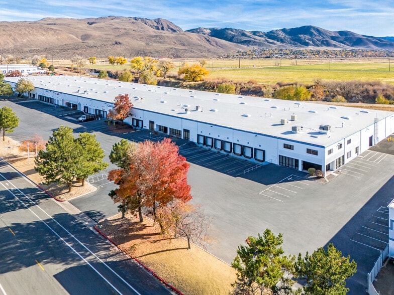 1095 Spice Islands Dr, Sparks, NV for lease - Building Photo - Image 3 of 16