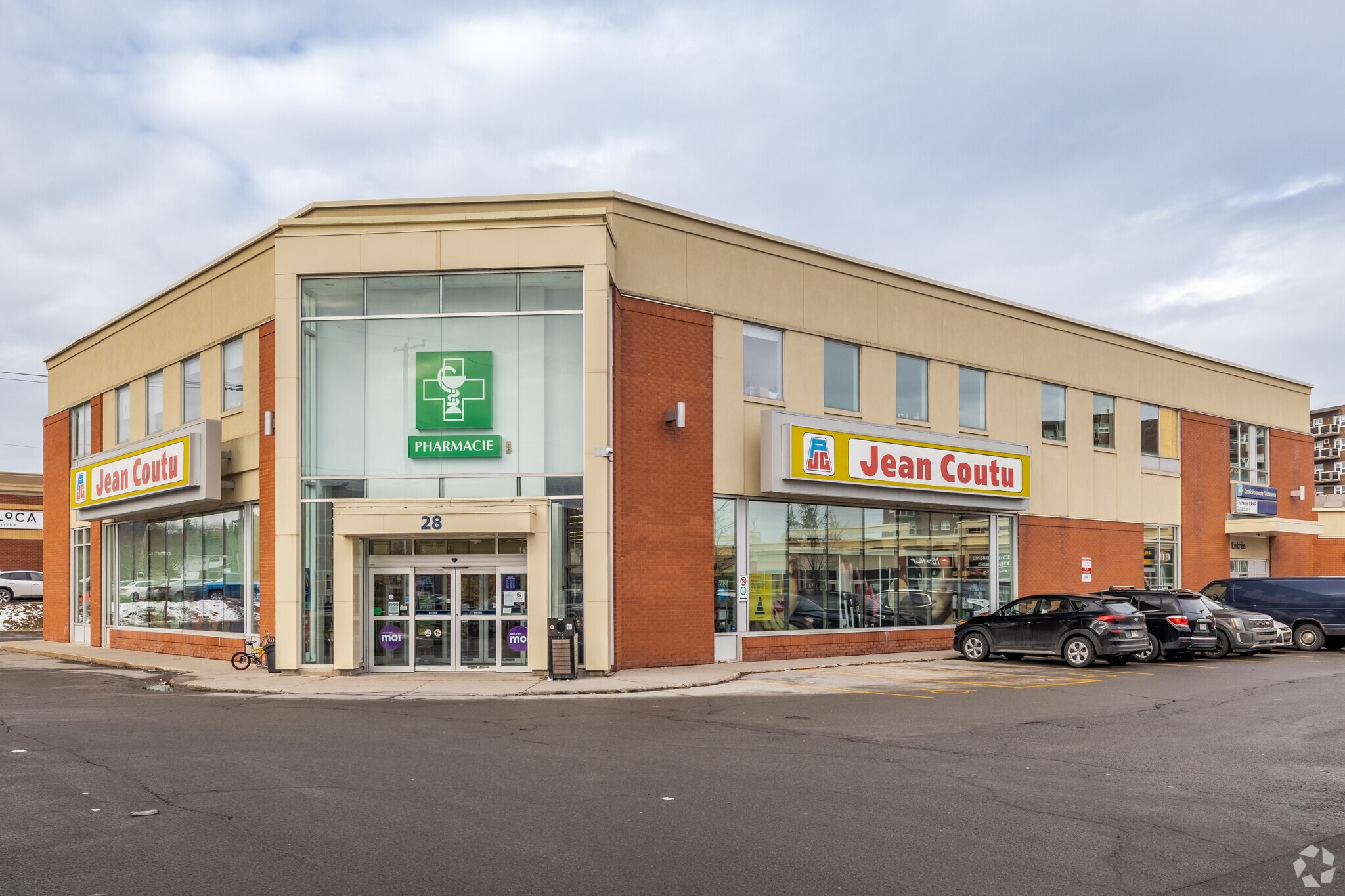 28 Boul Du Mont-Bleu, Gatineau, QC for lease Primary Photo- Image 1 of 4